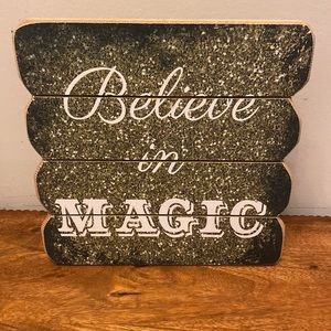 Pier 1 Holiday Wall Hanging Picture Decor. “Believe in Magic”. Wall De…